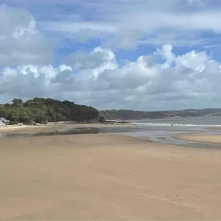 Stylish Saundersfoot 2-Bed Seaview Apartment, Balcony & Parking Exterior photo