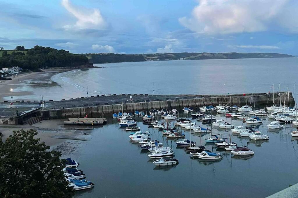 Apartamento Stylish 2-bed Seaview Apartment, Balcony & Parking